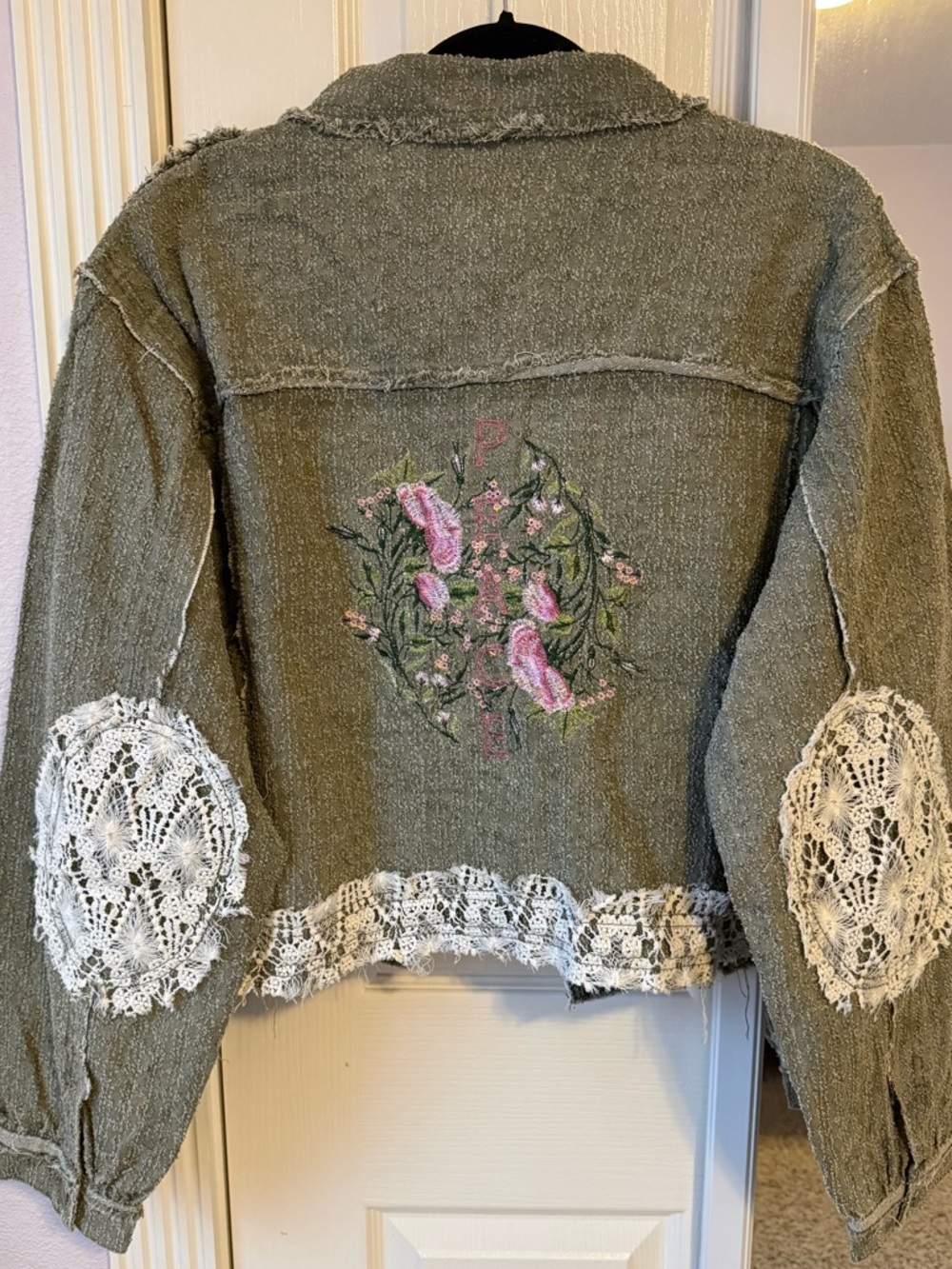 POL Green Jacket Floral Embroidery & Lace Size L - Picture 2 of 10